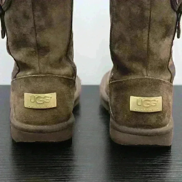 UGG Australia SN 1895 Women’s Brown Suede Boots - Picture 7 of 10